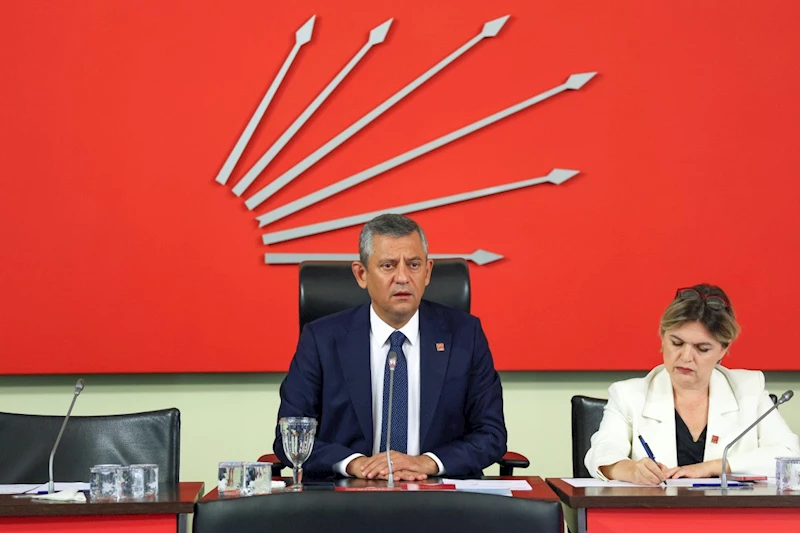 CHP 102 yaşında: Özgür Özel’den iktidar mesajı 